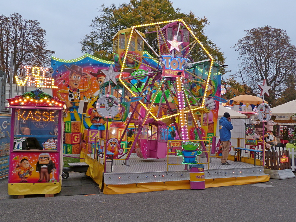 Krefelder Herbstsprödentalkirmes 2025