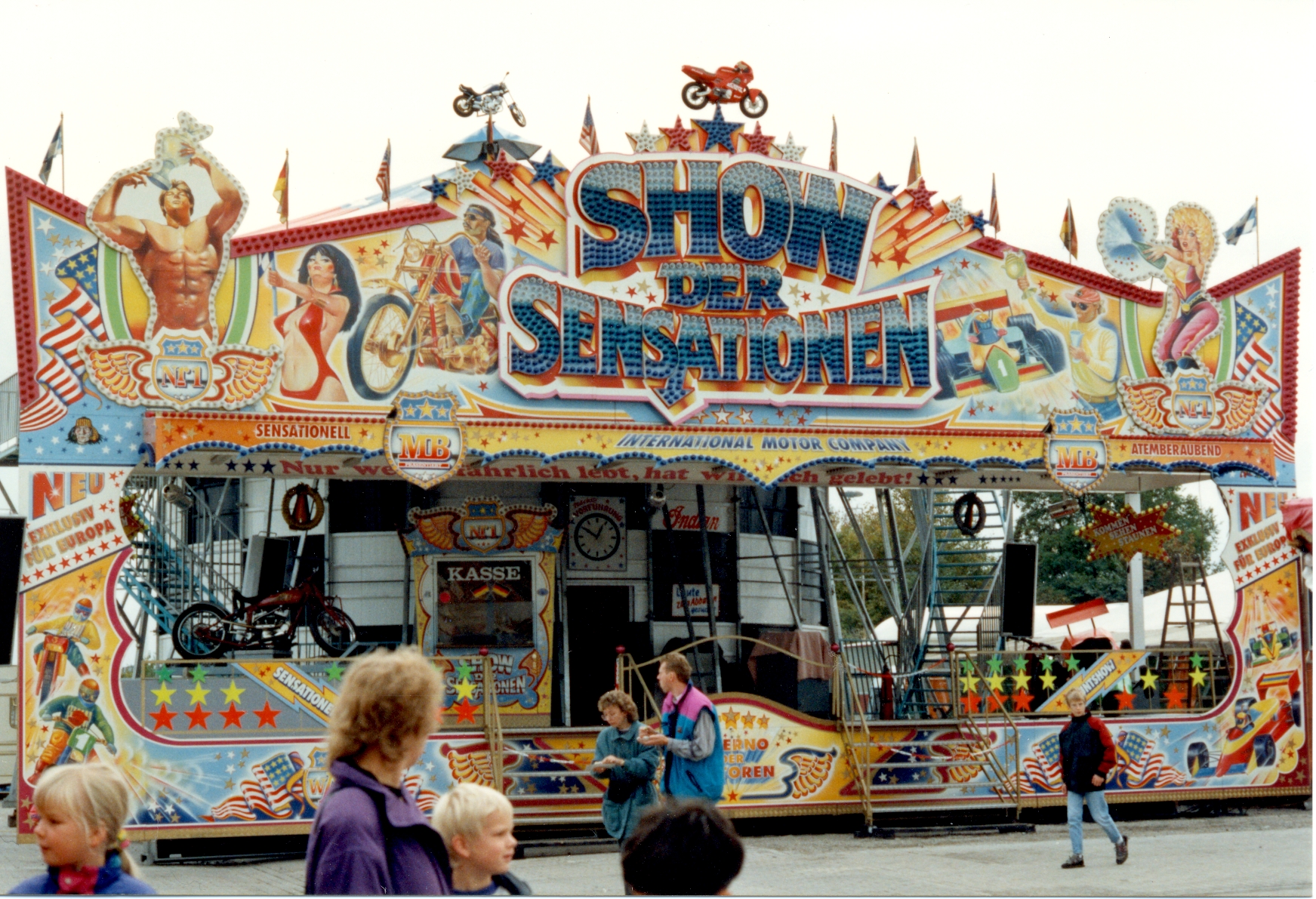 Show der Sensation - Blume